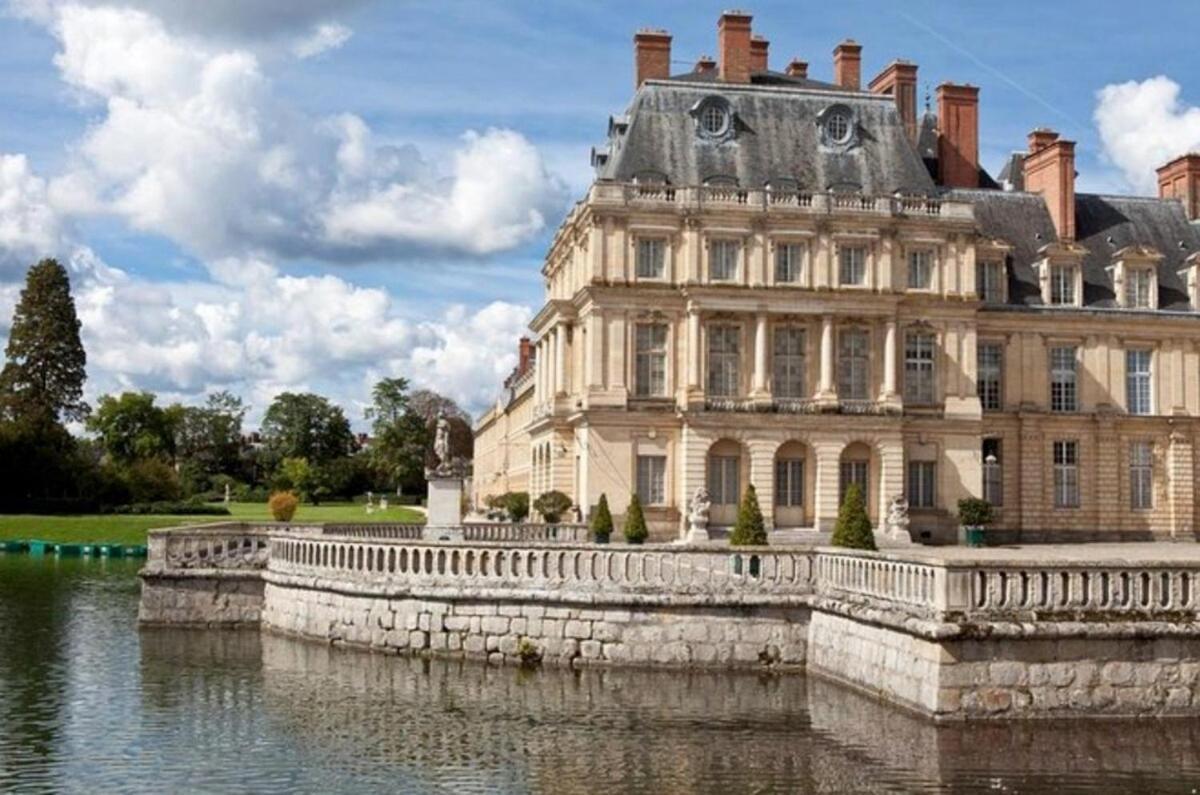 Zanzibar - 15 Min Walk To Fontainebleau Chateau 에이번 외부 사진